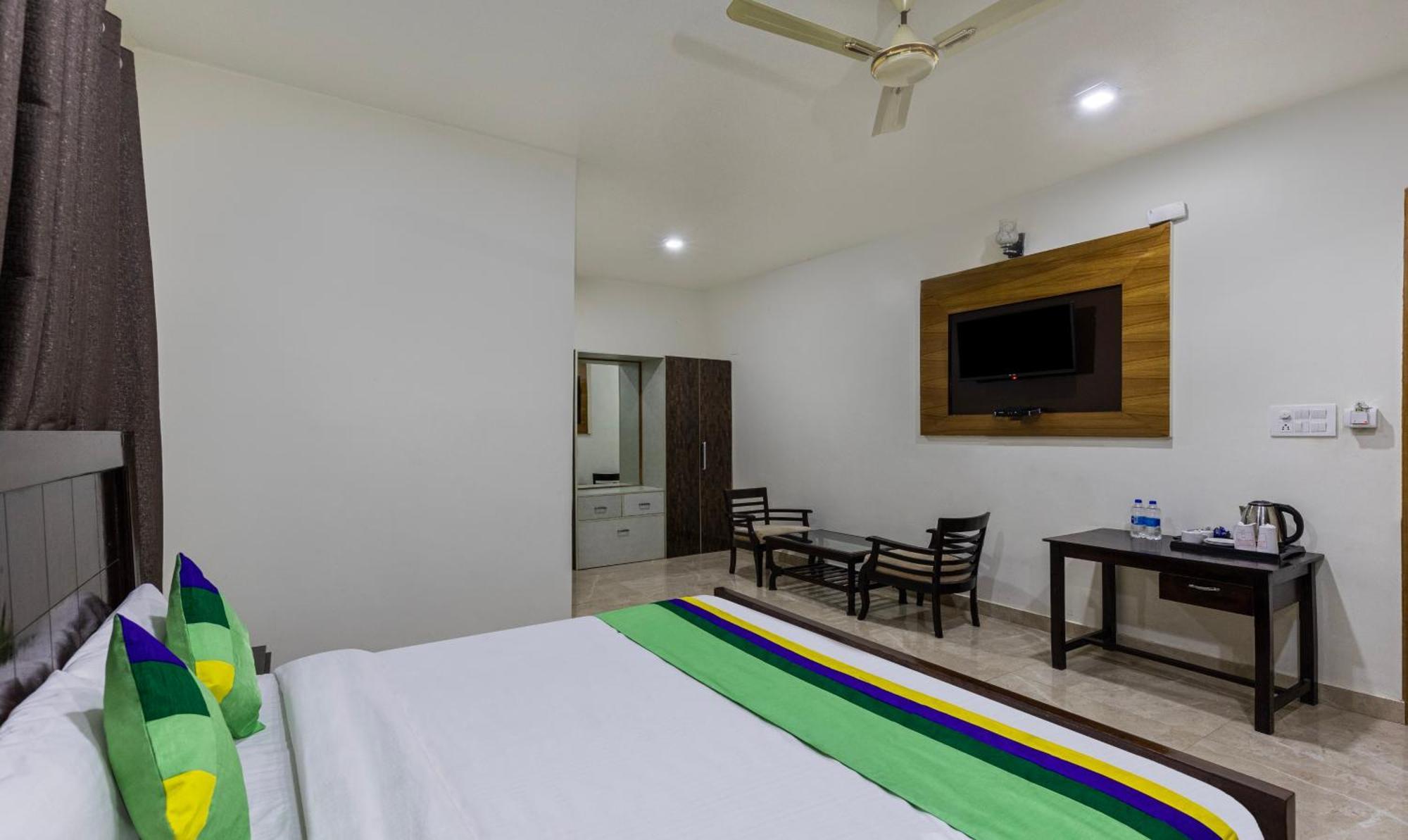 Treebo Olive Lake View Inn June Estate Bhimtal Bhīm Tāl Exterior foto